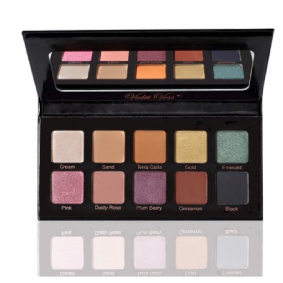 NWT Violet Voss Essentials Eye Shadow Palette - Picture 2 of 4